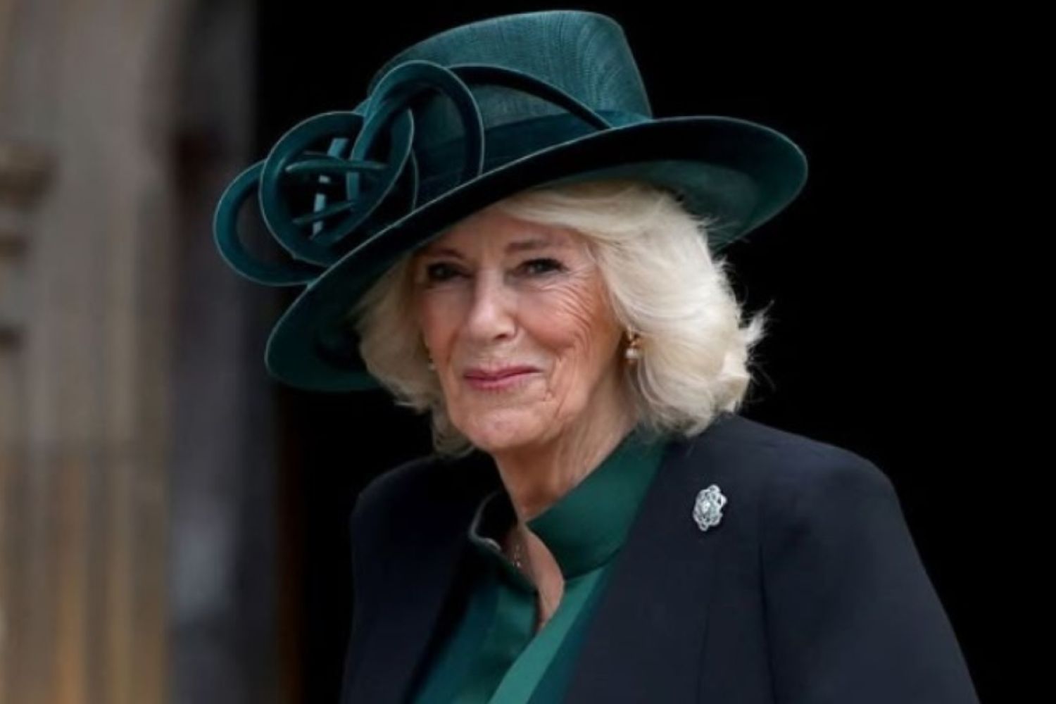 likewomangr QUEEN CAMILLA 05b7971b