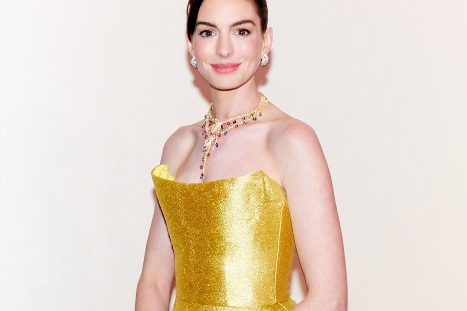 anne hathaway 3353ef5b