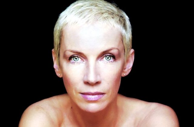 ANNIE LENNOX COVER 62b61c1e