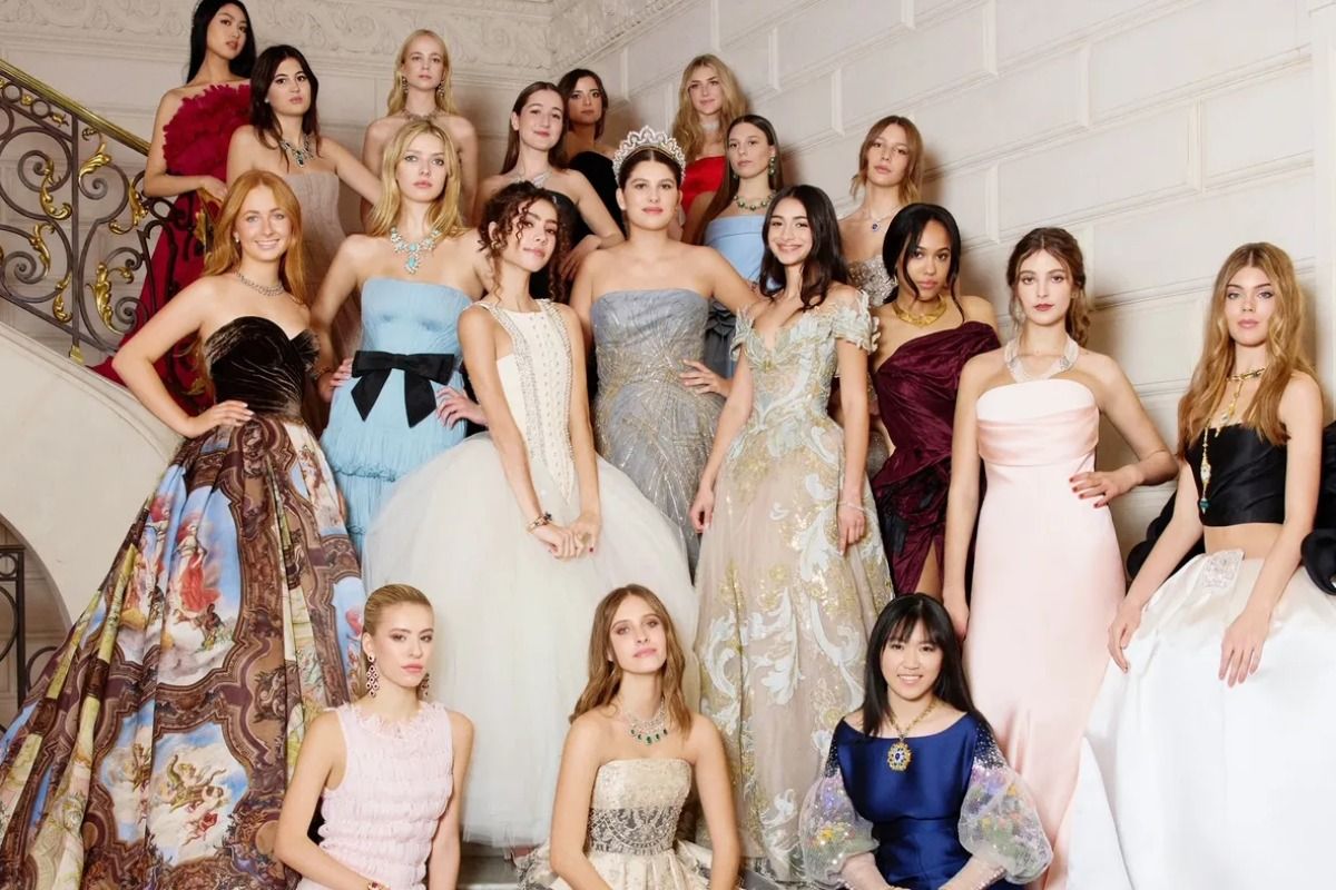 likewomangr le bal des Debutantes instagram vogue 7e975512