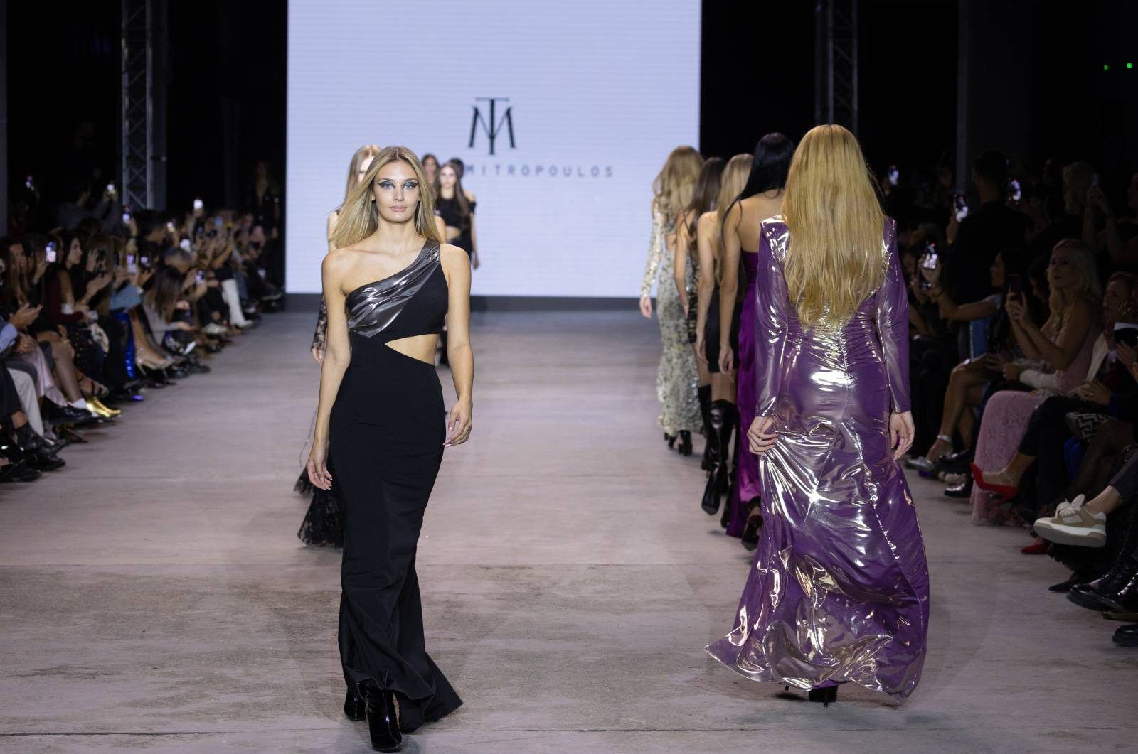 Tassos Mitropoulos catwalk e1730985889542 8877ec41