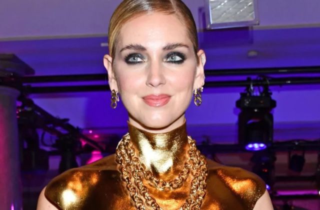 CHIARA FERRAGNI GYNAIKA THS XRONIAS 8a61ea2e