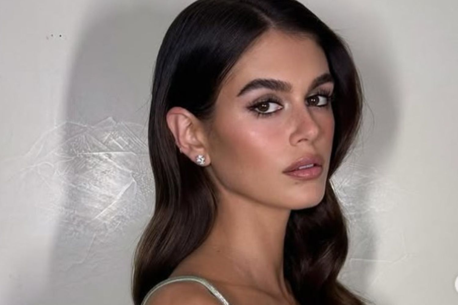 likewomangr kaia gerber smokey eyes instagram f7885218