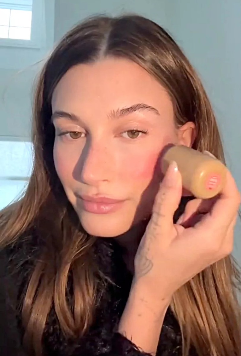 likewomangr makeup hailey bieber tiktok