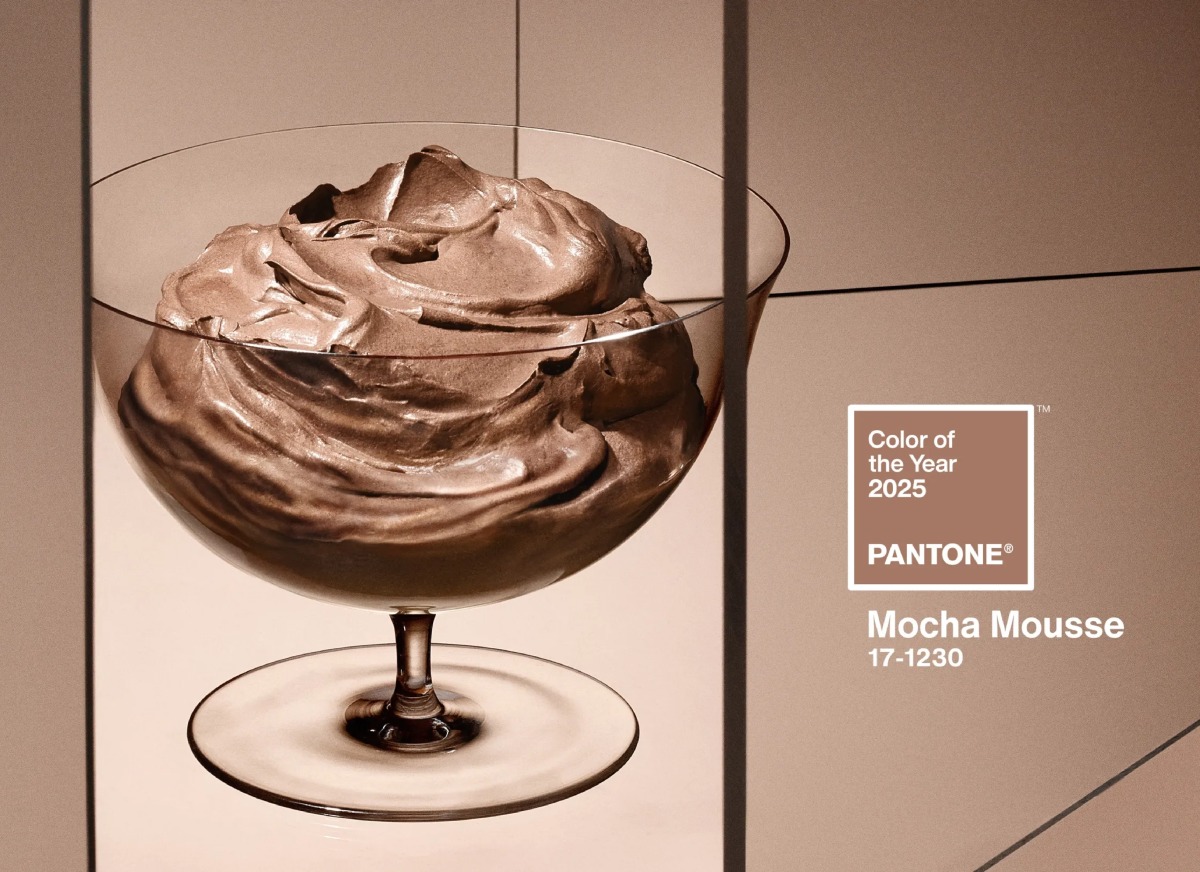 likewomangr pantone mocha mousse